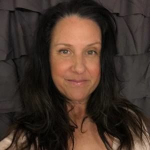 Meet your Posher, Eve